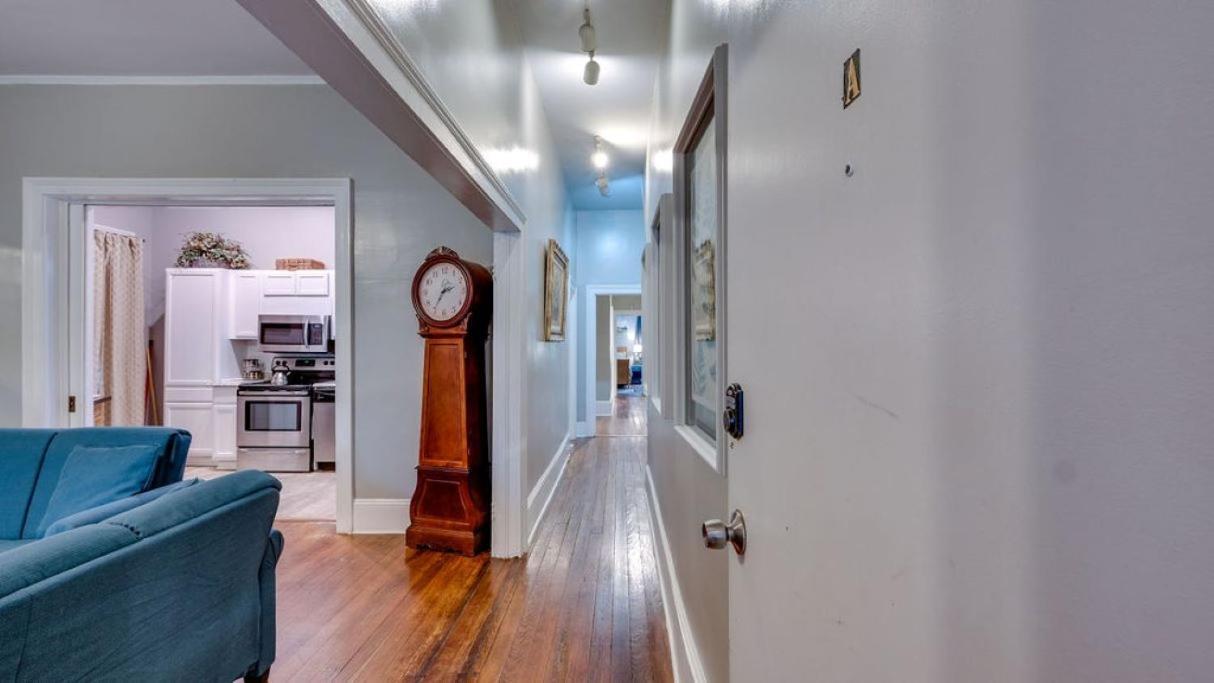 Comfortable Escape In Historic Downtown Savannah Exterior photo