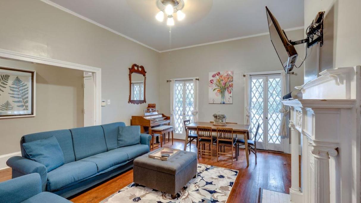 Comfortable Escape In Historic Downtown Savannah Exterior photo