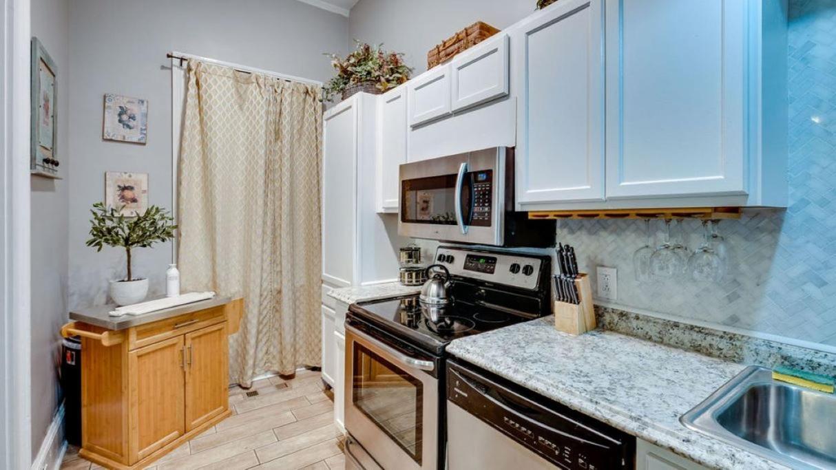 Comfortable Escape In Historic Downtown Savannah Exterior photo