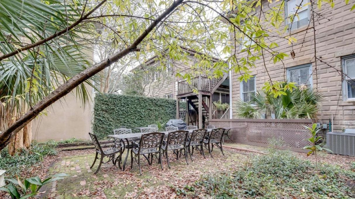 Comfortable Escape In Historic Downtown Savannah Exterior photo